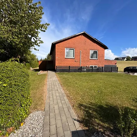 Hus Taet Pa Danfoss Universe Og *